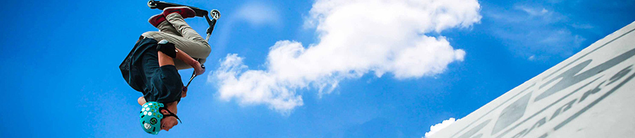 Backflip en trottinette freestyle