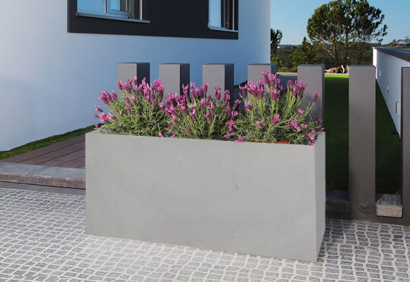 Jardinière en béton gris