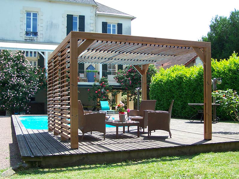 Pergola bioclimatique en bois Habrita